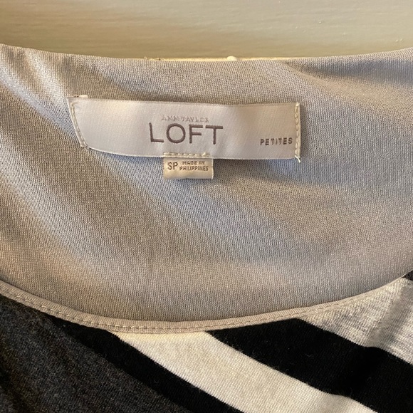 LOFT Rushed Dress Size SP - Picture 3 of 3